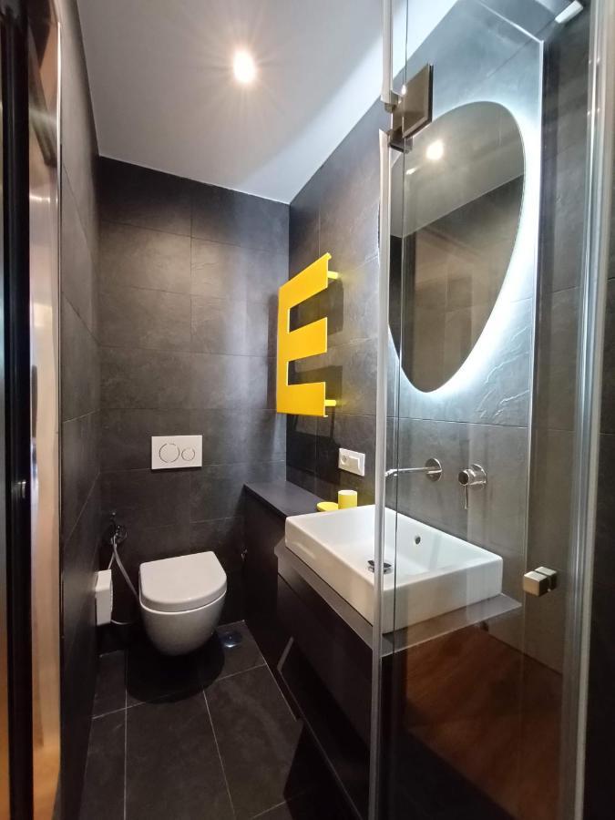 רומא Tolli Colosseo Apartment מראה חיצוני תמונה